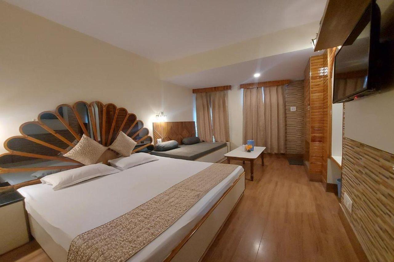 Brightland Hotel ชิมลา ภายนอก รูปภาพ